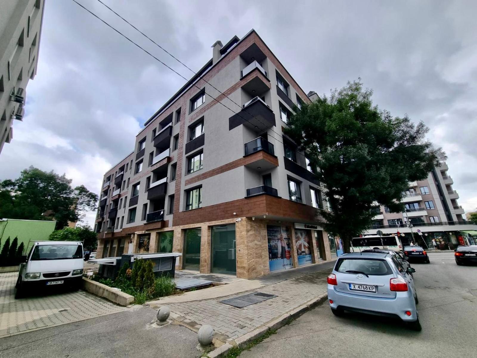 Best Family Apartments & Private Parking 소피아 외부 사진
