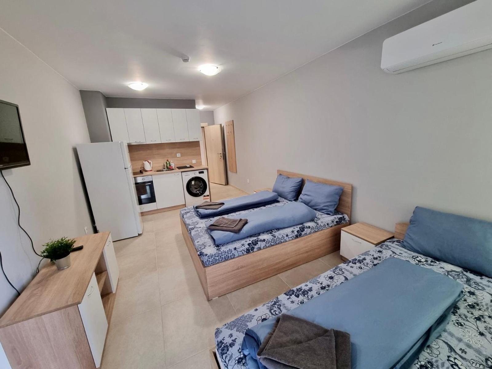 Best Family Apartments & Private Parking 소피아 외부 사진