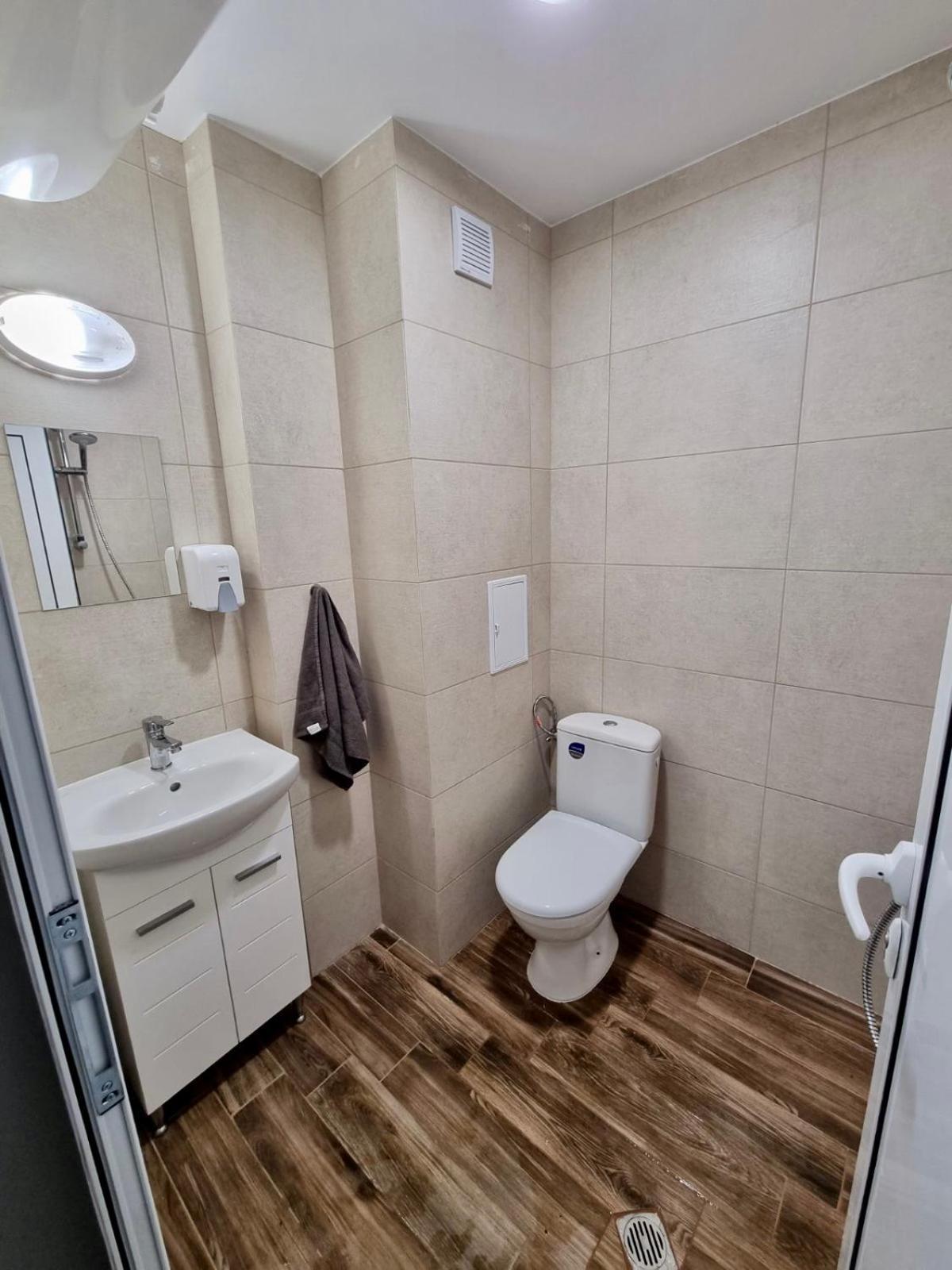Best Family Apartments & Private Parking 소피아 외부 사진